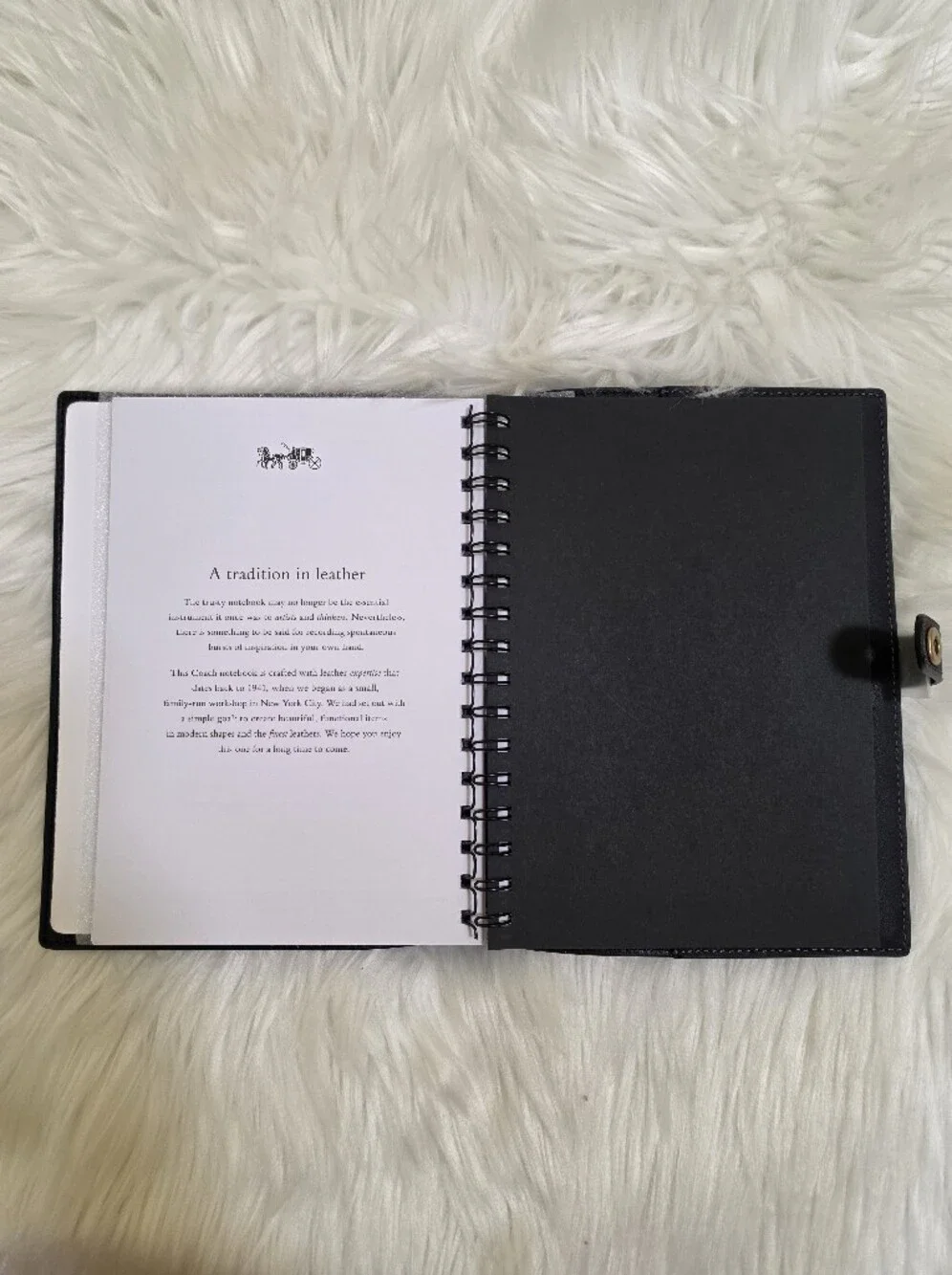 New Coach Glovetanned Leather Black Turnlock Notebook